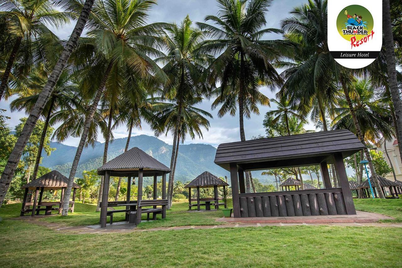 Avana Resort Mettuppālaiyam Buitenkant foto