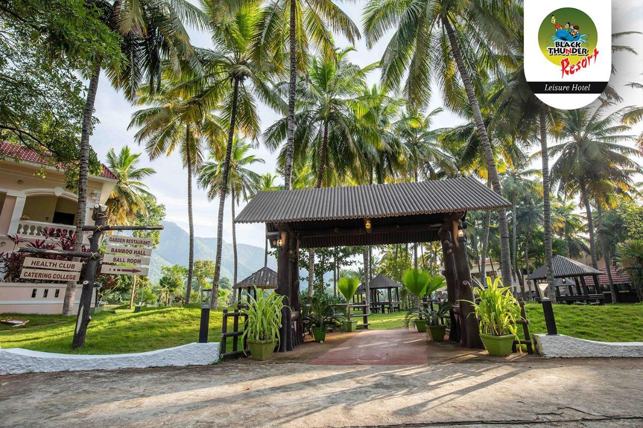 Avana Resort Mettuppālaiyam Buitenkant foto
